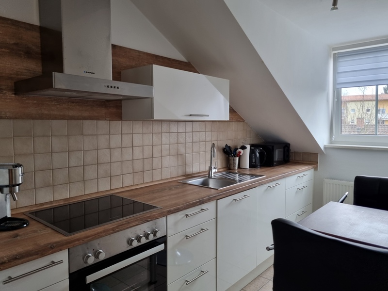 Kleine, gemütliche 3 Zimmer-DG-Wohnung mit Balkon! - Foto 1